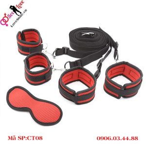 Bộ dụng cụ trói tay chân bạn tình trên giường