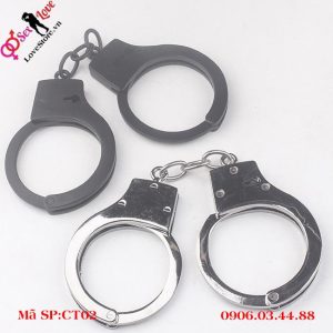Còng tay số 8 tình yêu lãng mạn